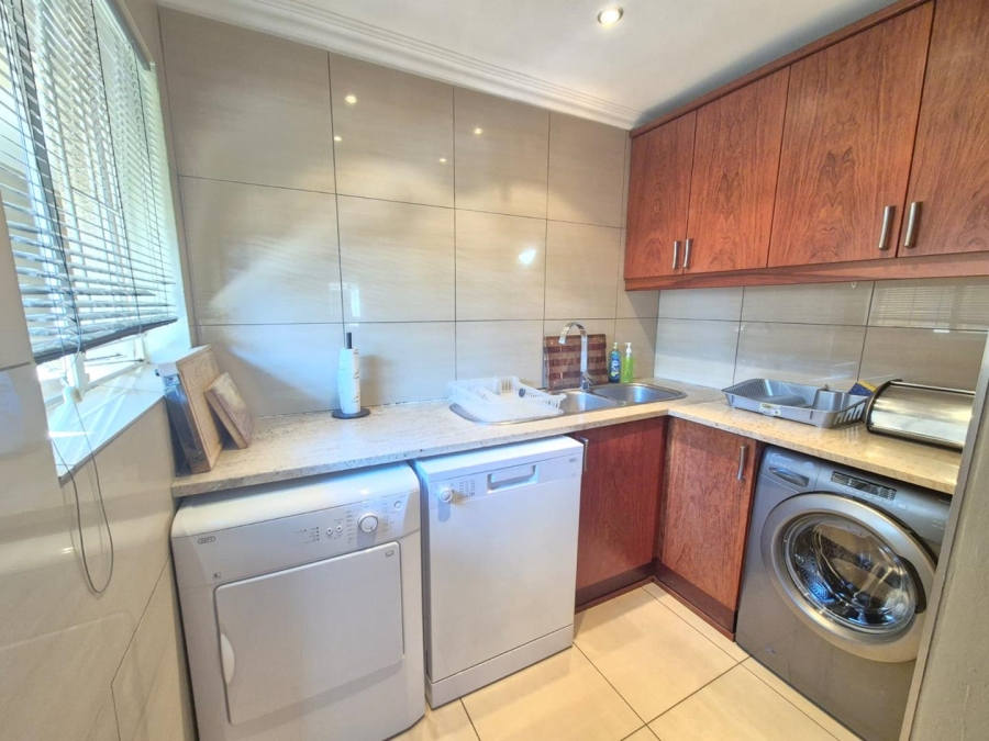 5 Bedroom Property for Sale in Bayswater Free State